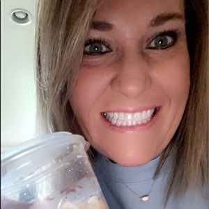 Meet your Posher, Marie